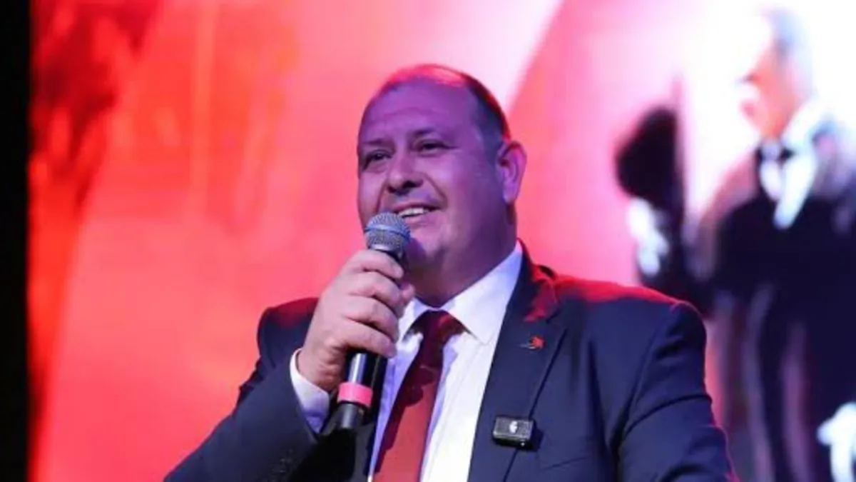 Son Dakika | Menderes Belediyesi'ne soruşturmada yeni gelişme: Avukat Elifnur Gürcü tutuklandı! Kuruçaylar suç örgütü detayı... haber görseli
