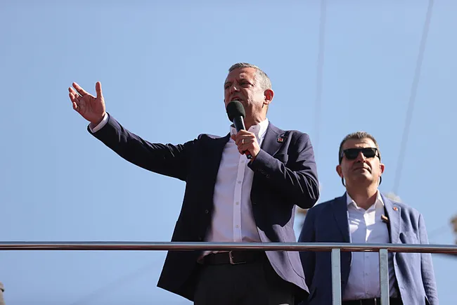 son-dakika-bakan-tunc-duyurdu-chp-genel-baskani-ozgur-ozel-hakkinda-sorusturma-1755106587352.jpeg SON DAKİKA | Bakan Tunç duyurdu! CHP Genel Başkanı Özgür Özel hakkında soruşturma