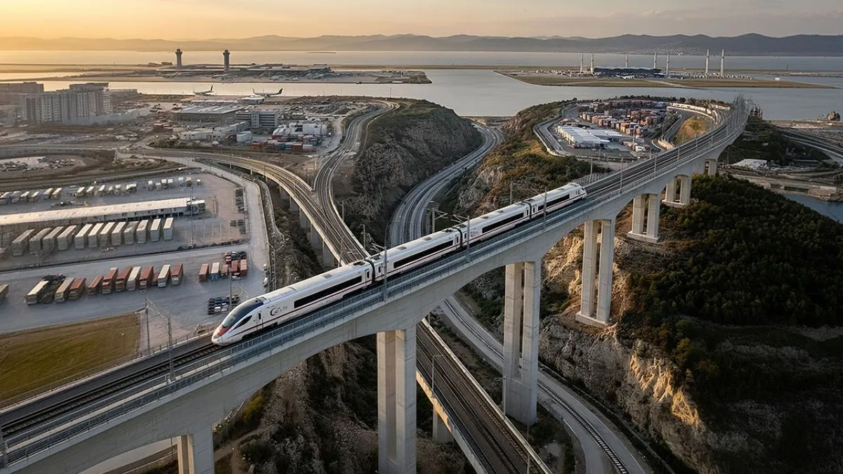 İstanbul Kuzey Demir Yolu Geçişi Projesi'nin maketi veya inşaat alanından bir görsel.