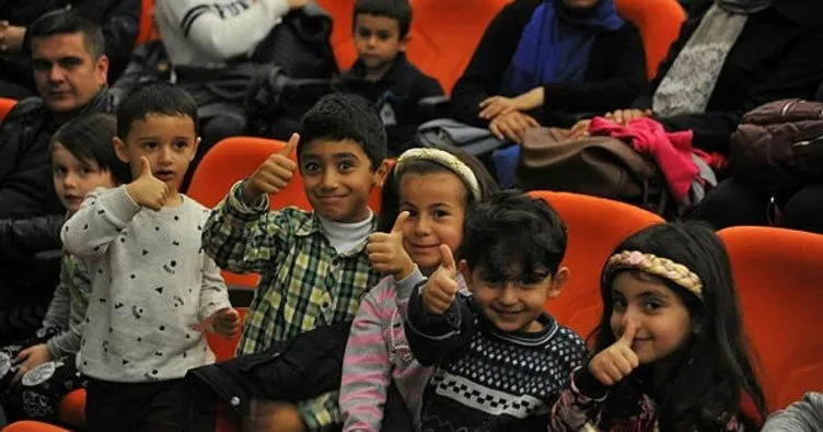 Kocaeli Adnan Menderes Kültür Merkezi’nde çocuklar unutulmuyor