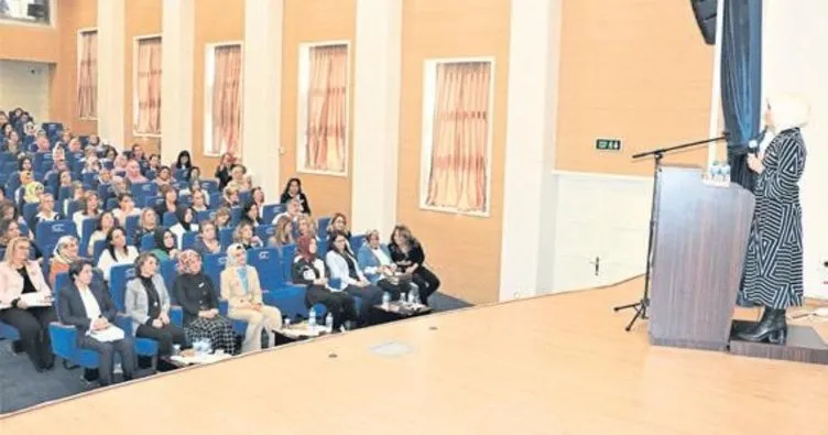 AK Pariİ’den meme kanseri konferansı