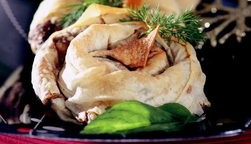 Beşamel Soslu Mantarlı Börek
