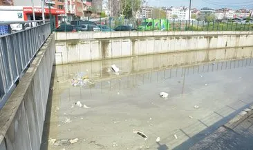 Kadıköy’ün kanayan yarası Kurbağalıdere: İçinde çöp adacıkları suyu çamur deryası