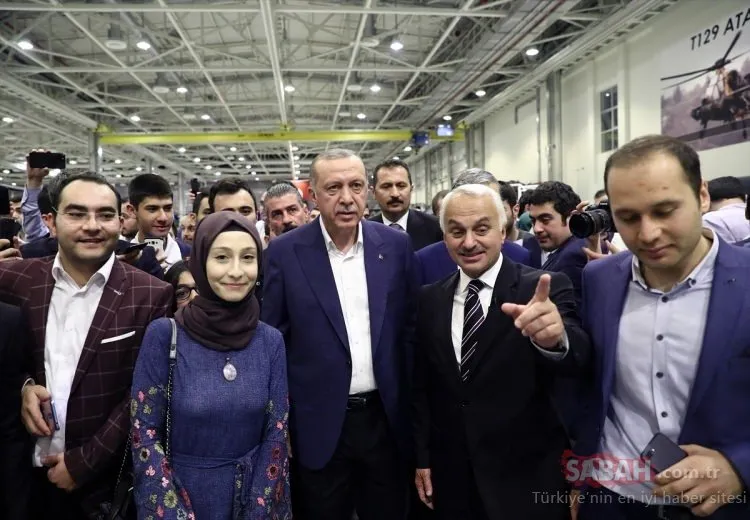 Erdoğan Atak helikopteri üretim hattını gençlerle gezdi