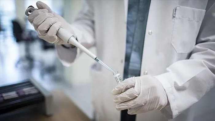 biontech mi sinovac mi hangisi daha iyi hangi asiyi olmaliyim biontech ve sinovac nerenin asisi yan etkileri kac gun suruyor biontech mi sinovac mi daha iyi daha etkili son dakika haberler