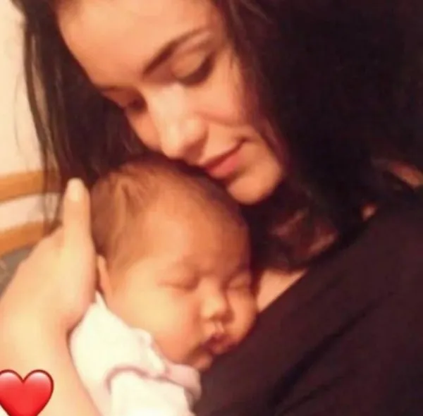 Son dakika haberi Burak Özçivit ve Fahriye Evcen�in sır Son dakika haberi Burak Özçivit ve Fahriye Evcen�in sır