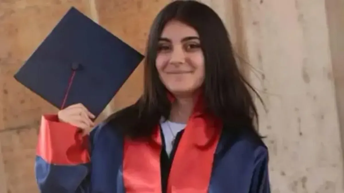 14 yaşındaki Elif’in ölümüne ilişkin davada karar çıktı: Aile sinir krizi geçirdi 14 yaşındaki Elif’in ölümüne ilişkin davada karar çıktı: Aile sinir krizi geçirdi