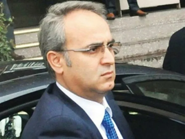 fetocu-savci-polis-mudurunun-ailesini-de-ablukaya-almis-1639970710867.jpg FETÖ’cü savcı polis müdürünün ailesini de ablukaya almış