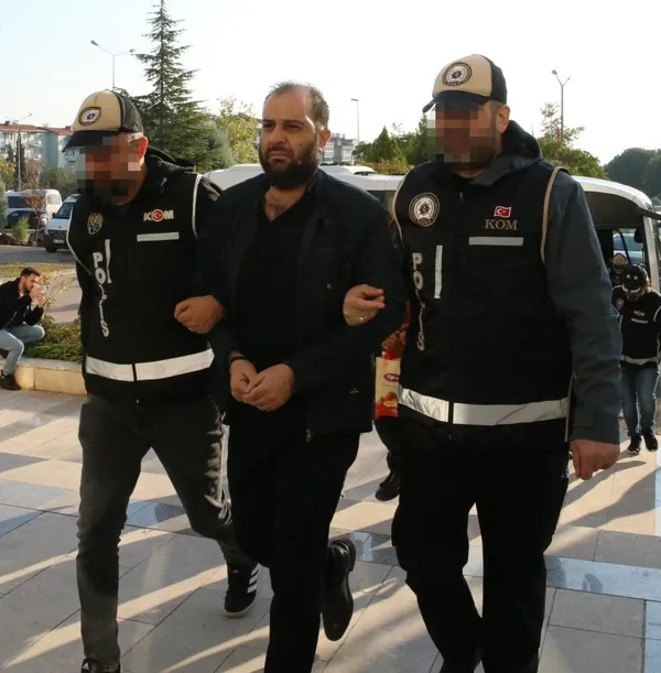 denizlide-sahte-kan-raporu-cetesi-cokertildi-13-cete-uyesi-adliyede-1760084459038.jpg