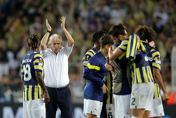 Son dakika Fenerbahçe haberleri: Fenerbahçe maçı sonrası basın toplantısını terk etti! Mircea Lucescu’nun sözleri tepki çekti, Jorge Jesus cevap verdi…