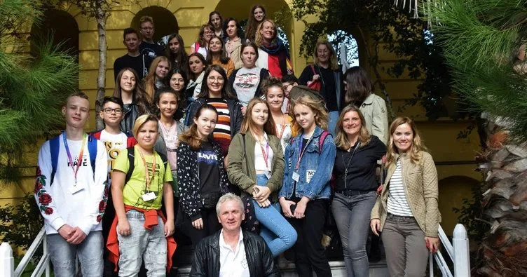 Avrupalı öğrenciler, sağlıklı yaşamın sırrını Darüşşafaka’da öğreniyor