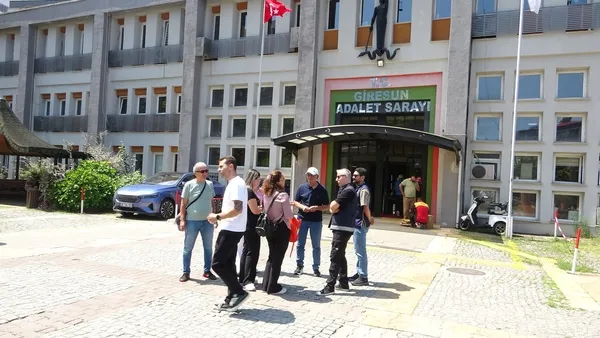 tuana-trafik-kazasinda-hayatini-kaybetmisti-surucu-hakim-karsisinda-34-metrelik-fren-izi-detayi-kan-dondurdu-1785323806255.jpg