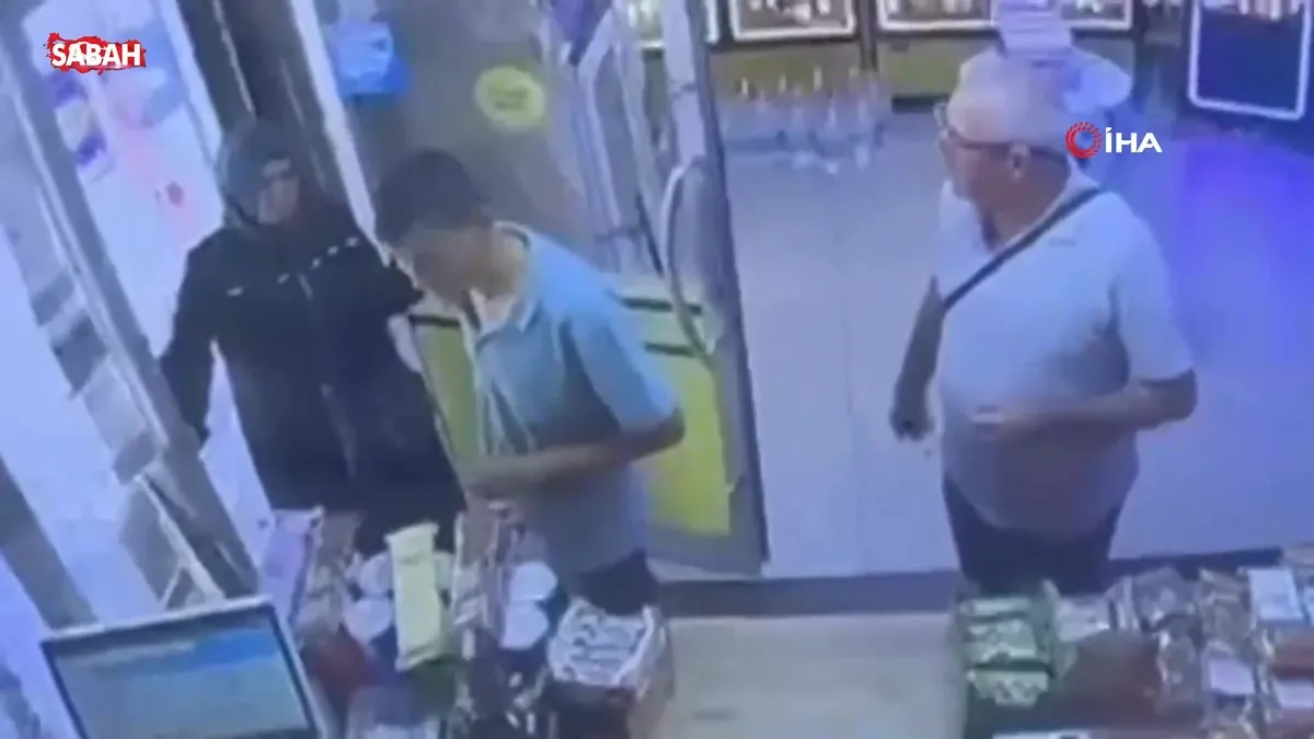 Tekirdağ’da akılalmaz olay: Kocasını öldürmeye çalıştı, silah tutukluk yapınca yakalandı! O anlar kamerada | Video videosunu izle Tekirdağ’da akılalmaz olay: Kocasını öldürmeye çalıştı, silah tutukluk yapınca yakalandı! O anlar kamerada | Video videosunu izle