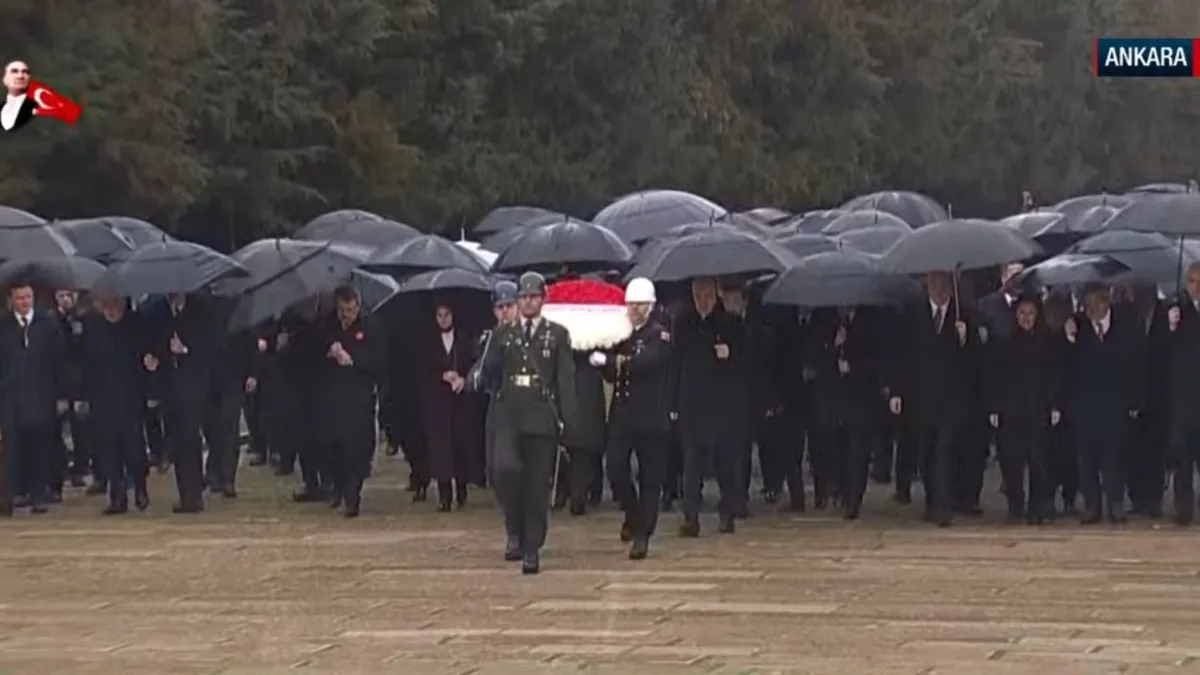 Devlet erkanı Anıtkabir'de
