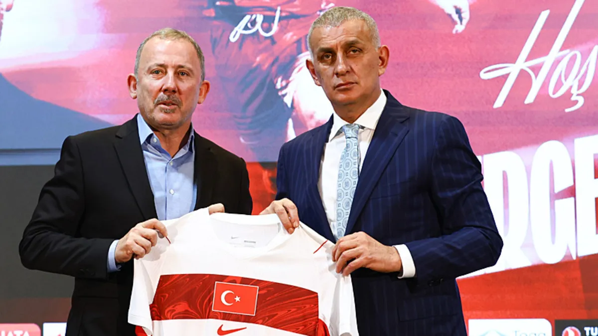 Sergen Yalçın ile milli futbolcular arasında sorun var mı? TFF son noktayı.