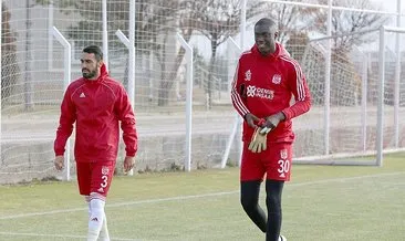Sivassporlu Mamadou Samassa: Lider olmamız bizi mutlu ediyor