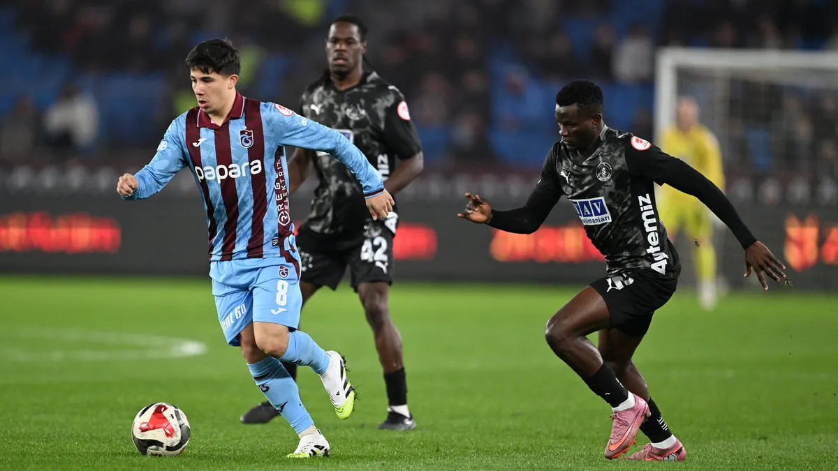 Son dakika haberi: Trabzonspor, kupaya mağlubiyetle başladı! Alanyaspor Güven Yalçın ile kazandı…