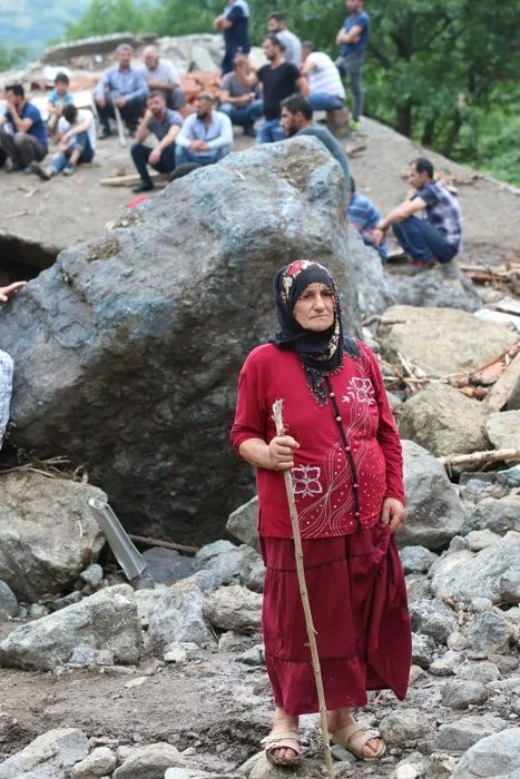 Son dakika: Trabzon Araklı’da sel felaketinde ölü sayısı 8’e yükseldi