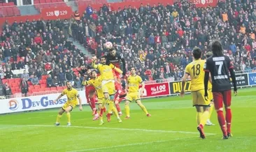 ‘Hakem, el freni gibi hızımızı kesti’