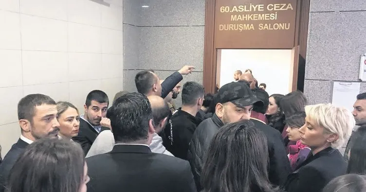 Duruşmada karşı karşıya