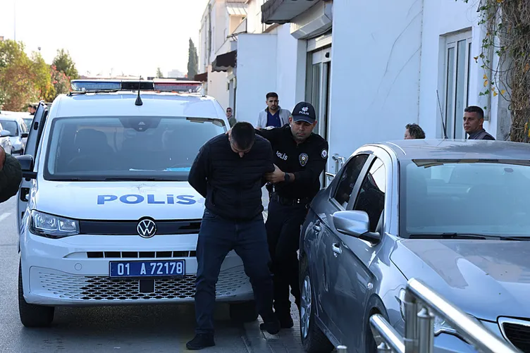 Müşteri paylaşamayan taksi şoförleri arasındaki kavga kanlı bitti: 3 kişi vuruldu!