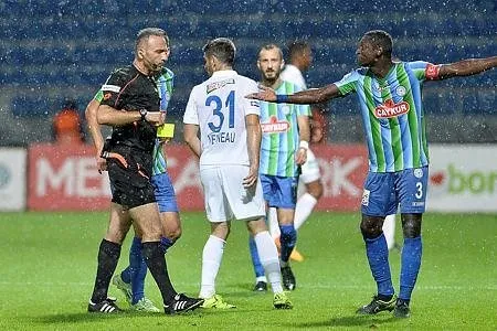 Deniz Çoban bir daha Türkiye'de hakemlik yapamaz