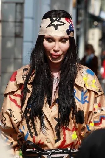 1980'LERİN MÜZİK İKONU PETE BURNS ÖLDÜ