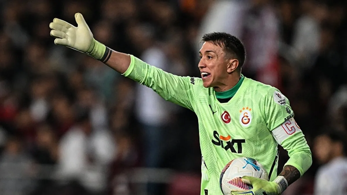 Muslera'dan muhabire tepki!