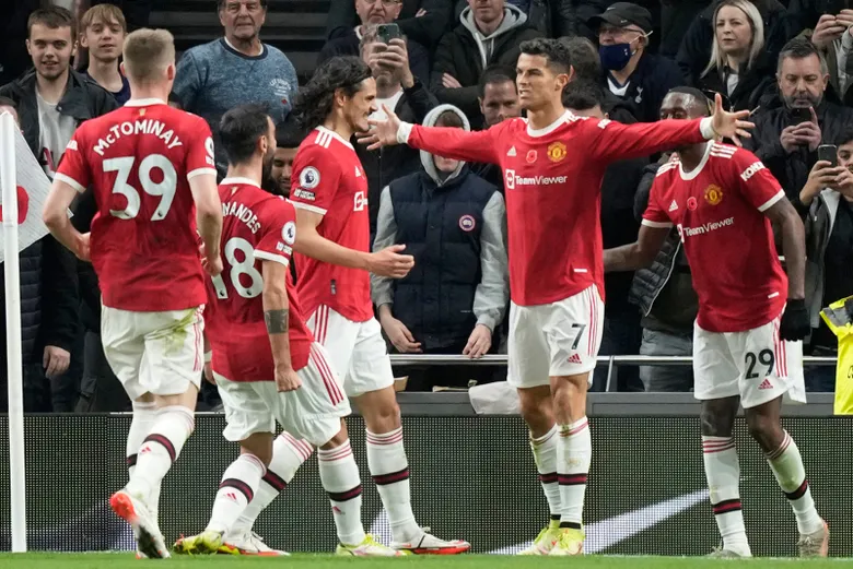 ronaldo-icin-surpriz-iddia-teknik-direktor-mu-oluyor-1636104250872.jpg