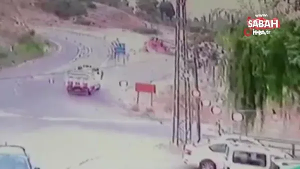 Elazığ’da kamyonun devrilme anı kamerada | Video