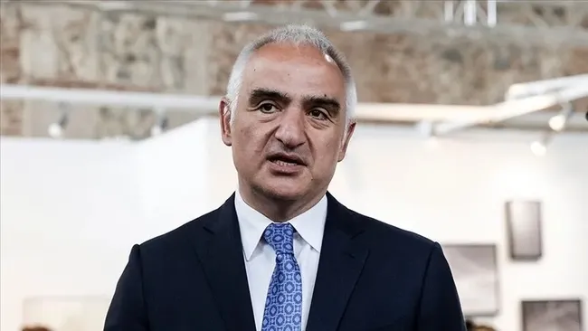 bakan-ersoya-yonelik-iftiralar-coktu-mahkemeden-turhan-comeze-tazminat-cezasi-1782925511824.jpeg