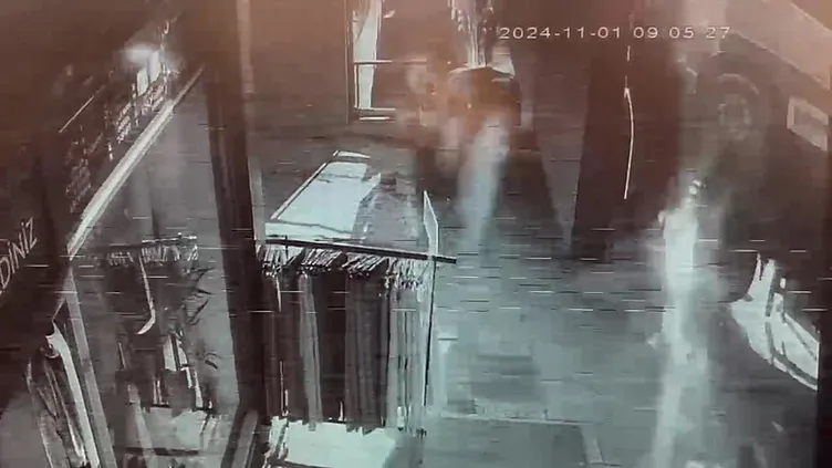 İBB’nin yol bakım aracı dehşet saçtı: Feci kazada 5 kişi yaralandı!