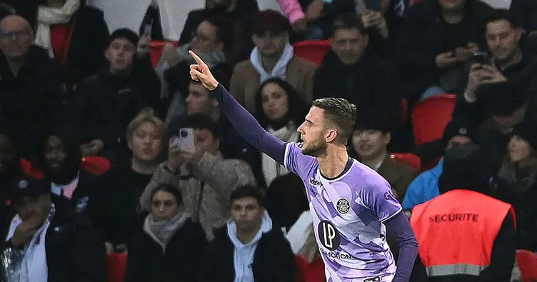 Fenerbahçe’den Galatasaray’a yılın çalımı! Van den Boomen ...