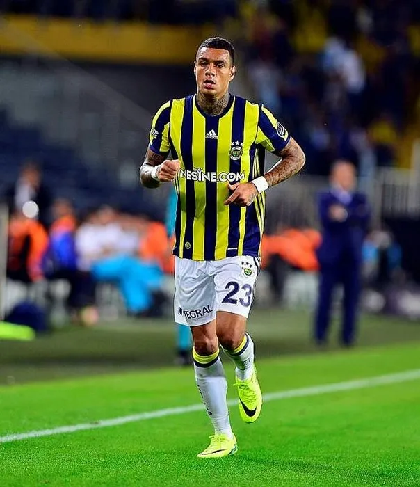 Fenerbahçe’ye Van der Wiel piyangosu