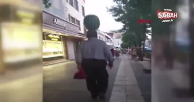 Diyarbakır’da kafasında karpuz taşıyan adam görenleri şaşırttı!