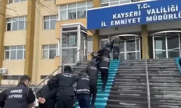 Bakan Yerlikaya açıkladı: Uyuşturucu satıcılarına darbe! 2 bin 656 şüpheli yakalandı #adana