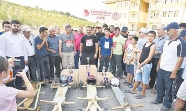 Tahta arabalarla “Türkoğlu Rally”