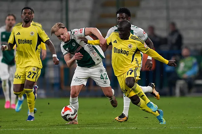 canli-konyaspor-fenerbahce-maci-ilk-11ler-belli-oldu-1778336831739.jpg