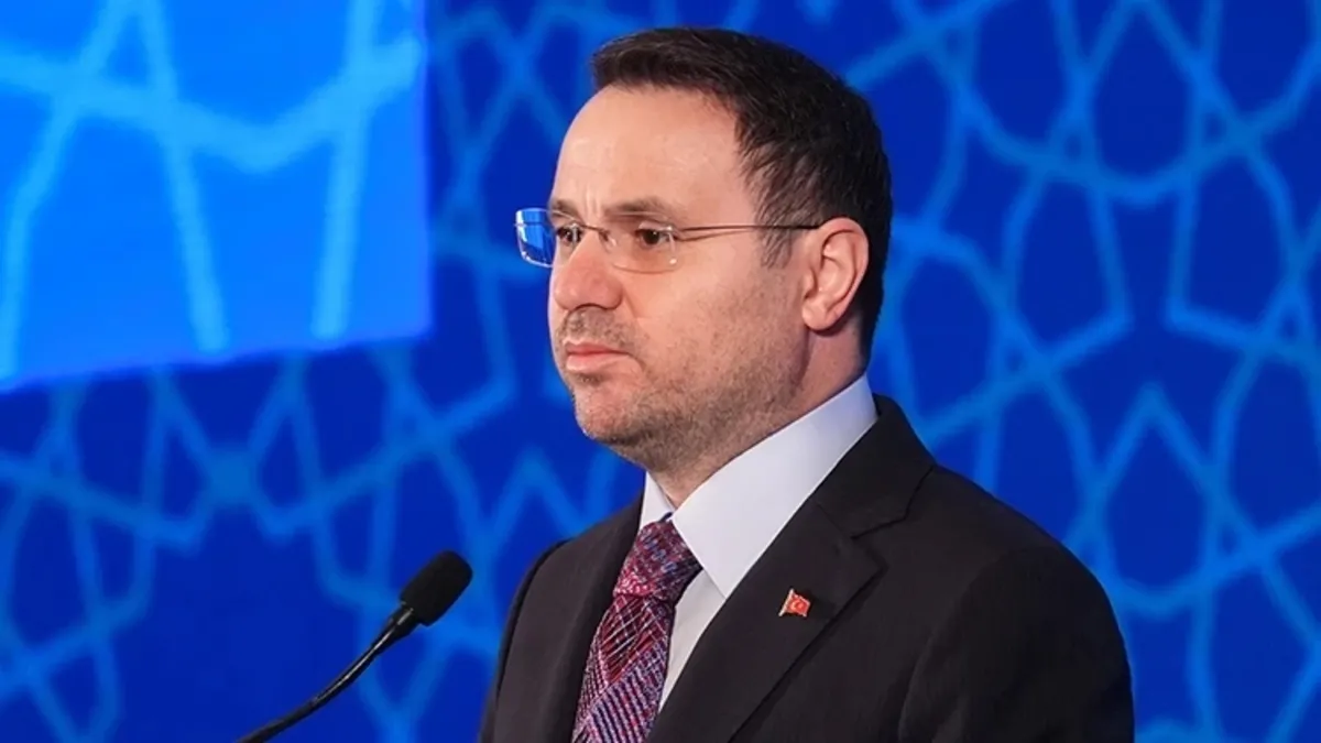 Adalet Bakanı Gürlek: Orman yangınlarının failleri adalet önüne çıkarılacak Adalet Bakanı Gürlek: Orman yangınlarının failleri adalet önüne çıkarılacak