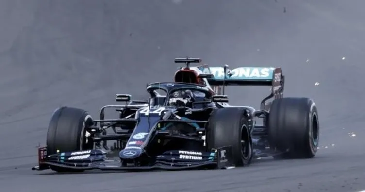 Formula 1’de Hamilton’dan üst üste üçüncü zafer