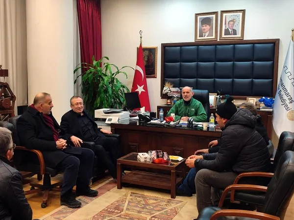 bakan-soylu-ile-balci-deprem-bolgesinde-gorustu-1676290453908.jpg