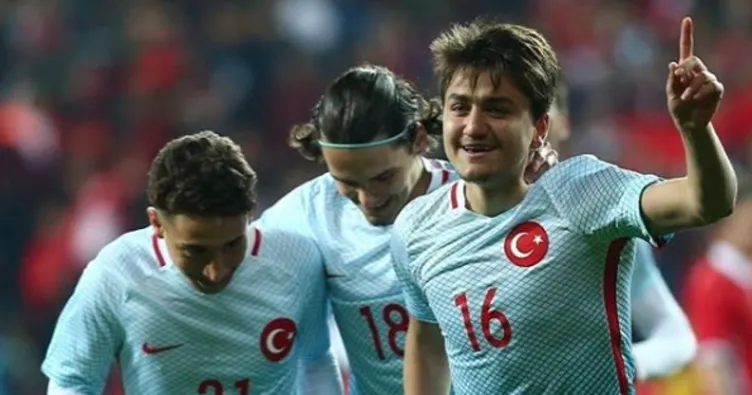 Bielsa’nın transfer listesinde 2 Türk var!
