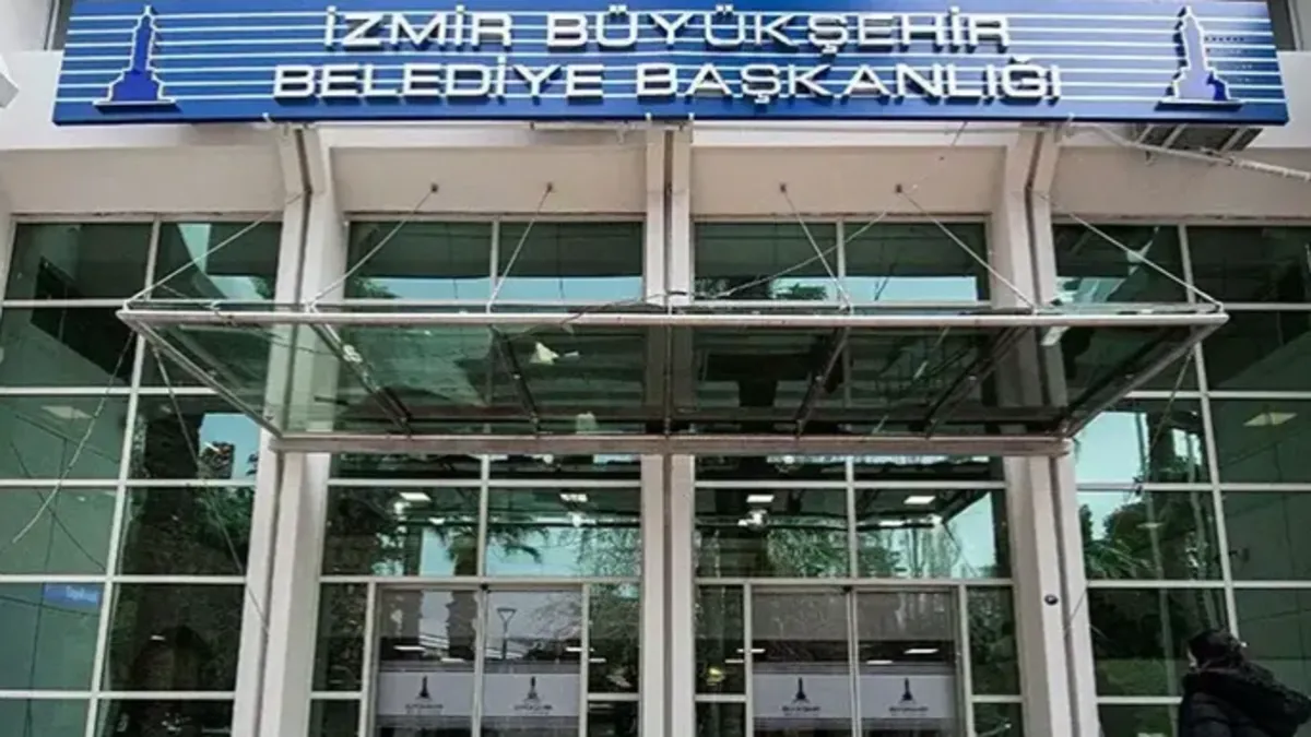 İzmir’deki İZBETON soruşturmasında 6 şüpheli gözaltına alındı İzmir’deki İZBETON soruşturmasında 6 şüpheli gözaltına alındı