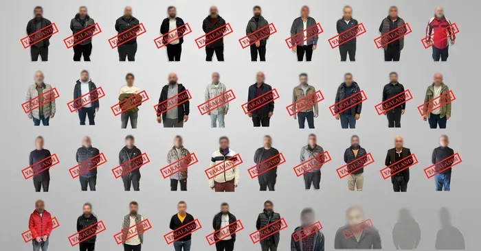 son-dakika-bakan-yerlikaya-duyurdu-kirmizi-bulten-ve-ulusal-seviyede-aranan-40-suclu-turkiyeye-getirildi-1767331028158.jpg Son dakika! Bakan Yerlikaya duyurdu: Kırmızı bülten ve ulusal seviyede aranan 40 suçlu Türkiye'ye getirildi!