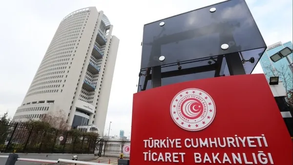 yuzde-80-indirim-vaadi-pahaliya-patladi-reklam-kurulu-devreye-girdi-zincir-magazaya-216-bin-tl-ceza-1793453978820.jpg