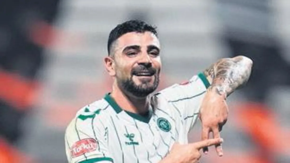 Fenerbahçe'nin Konyasporlu stoper Adil Demirbağ'a transfer teklifi yaptığına dair haber görseli.