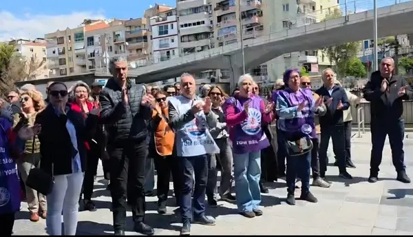 izmirde-eylemler-devam-ediyor-memurlar-yine-sokaklarda-1777900072743.jpg