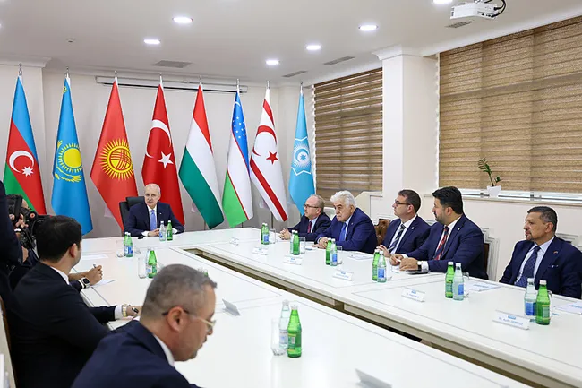 tbmm-baskani-kurtulmus-bakude-kuresel-gelismeler-turk-dunyasi-icin-firsatlar-taniyor-1782233891345.jpg TBMM Başkanı Kurtulmuş Bakü'de: