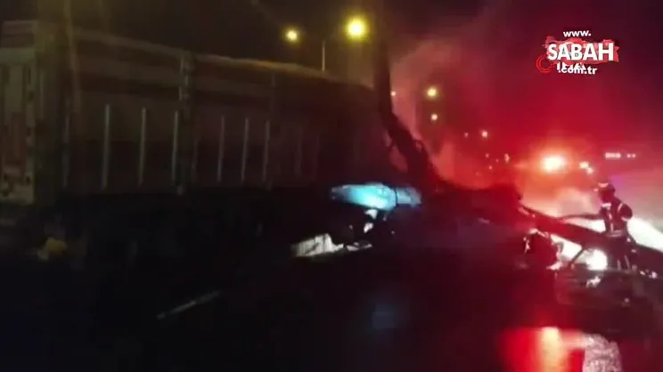Manisa'da feci ölüm! Kamyon sürücüsü kazanın ardından yanarak can verdi | Video