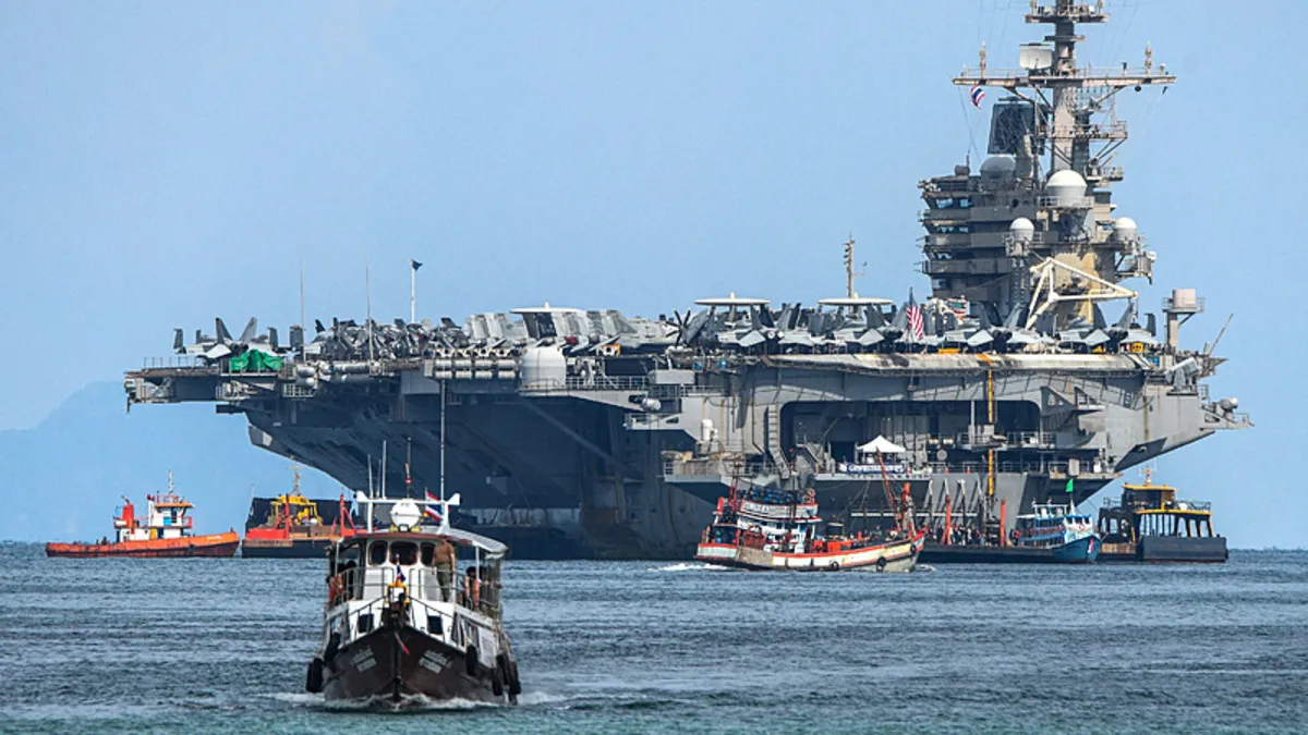 ‘USS George H.W. Bush’ Hint-Pasifik’te: ABD’nin dev uçak gemisi Tayland’a demirledi